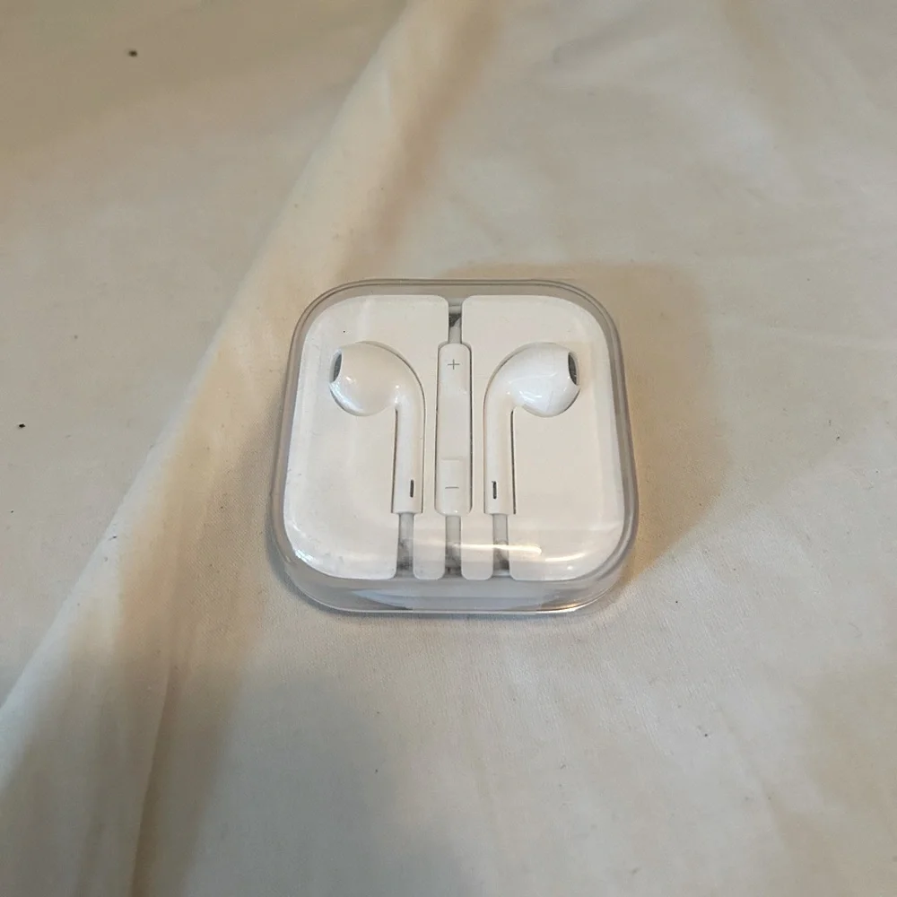 Apple Earpods 3.5 mm Connection